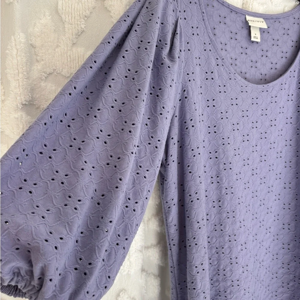 Ava & Viv Purple Eyelet 3/4 Sleeve Top 1X - Picture 7 of 9